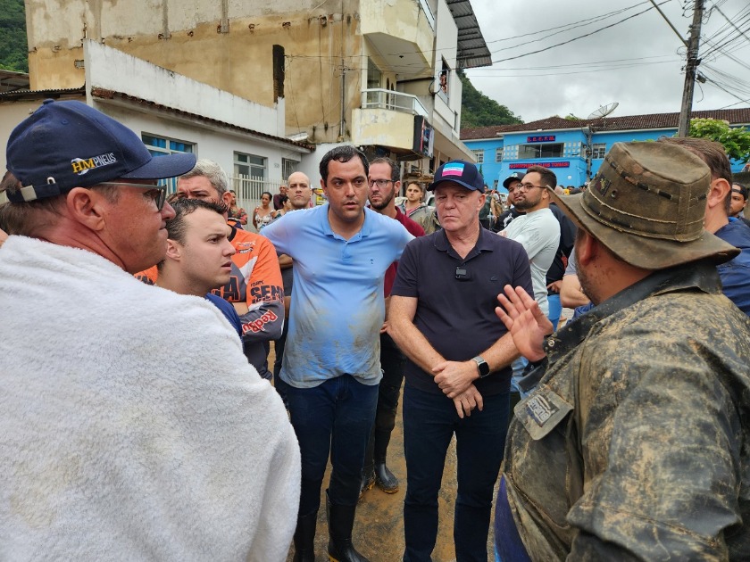 ​Prefeito de Mimoso do Sul convoca prefeituras para mutirão de lavagem pós-enchente